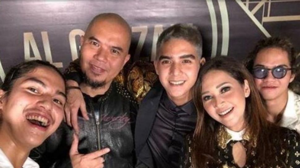 Ahmad Dhani Tantang Al El Dul Nikah Barengan, Kontras dengan Maia Estianty: 'Lucu Lho!'