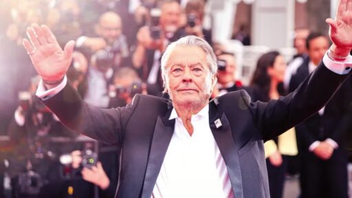 Alain Delon, Aktor Legendaris Prancis, Meninggal Dunia di Usia 87 Tahun