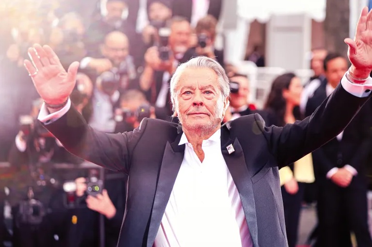 Alain Delon, Aktor Legendaris Prancis, Meninggal Dunia di Usia 87 Tahun