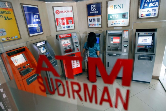 Anak Usaha Bank Mandiri Permudah Penarikan Dana Melalui Jaringan ATM Link di Seluruh Indonesia