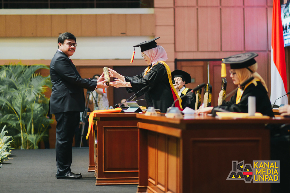 Auditor BPK Laode Nusriadi Sukses Raih Gelar Doktor Ilmu Akuntansi di Unpad