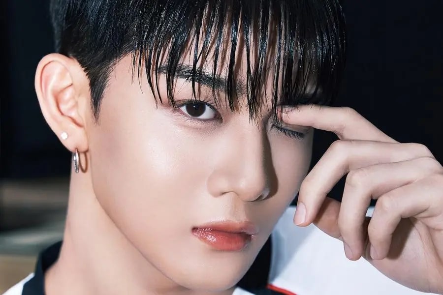 Bae Jin Young Hengkang dari CIX dan C9 Entertainment, Fans Berharap yang Terbaik