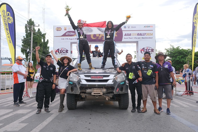 Duo Srikandi Indonesia Persembahkan Kado Manis Dalam Memperingati HUT RI