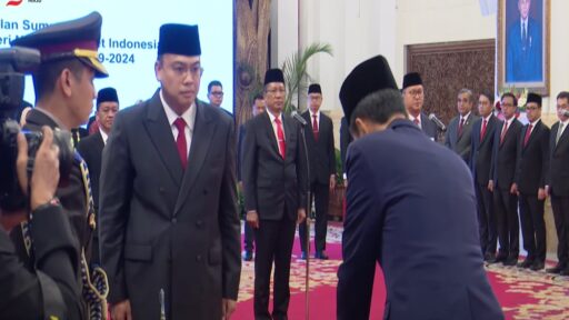 Jokowi Lantik Angga Raka Sebagai Wamenkominfo Baru, Staf Khusus Prabowo Resmi Menjabat