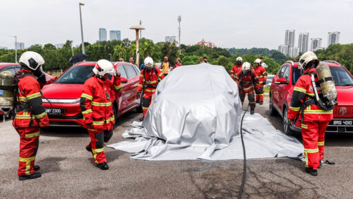 Malaysia Punya Selimut Pemadam Kebakaran, Inovasi yang Bisa Dicontoh untuk Mitigasi Risiko Kebakaran