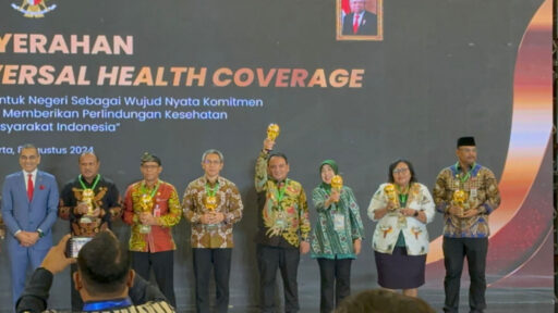 Pemprov Sultra Capai 100% Kepesertaan JKN, Raih Penghargaan UHC Award 2024