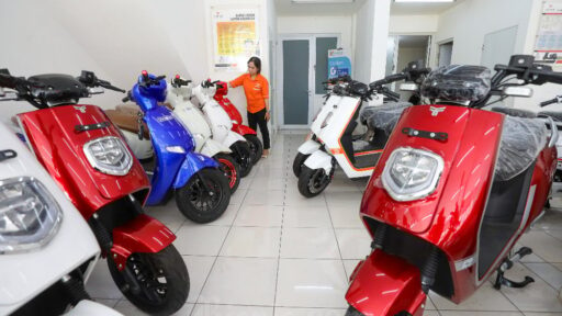 Penjualan Sepeda Motor Lesu, Benarkah Bank Makin Selektif Berikan Kredit?