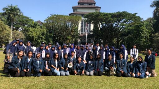 Siswa SMPN 5 Lawang Terpesona Saat Kunjungi Universitas Brawijaya dalam Program Satu Atap