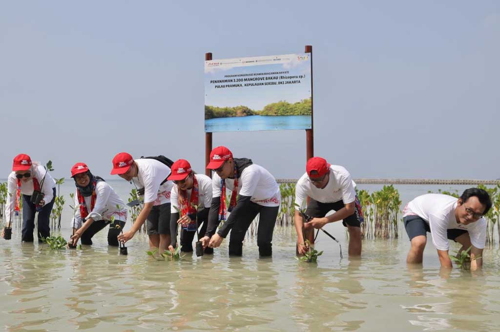 Tanam Ribuan Pohon, AHM Tempuh Cara Serap Karbon untuk Reduksi Polusi