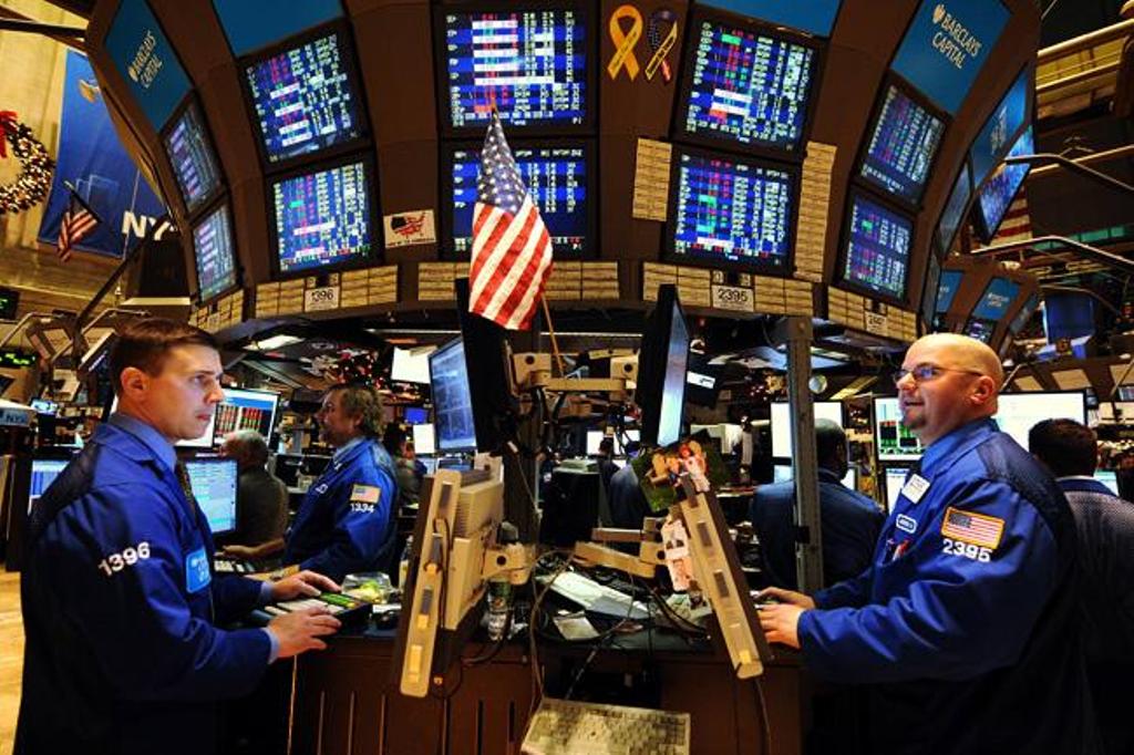 Wall Street Tebar Cuan Lagi: Investor Ceria Setelah Lonjakan Saham dan Indeks