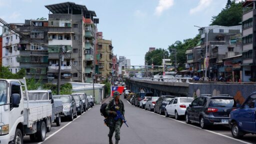 5 Negara dengan Jam Kerja Terpanjang di Dunia: Membedah Dampaknya pada Kesehatan Pekerja