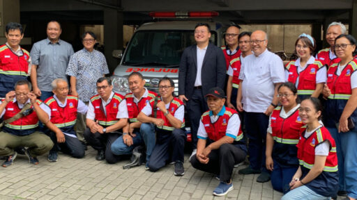 Abraham Garuda Laksono Serahkan Ambulans untuk Gereja di Tangerang, Dukung Pelayanan Masyarakat