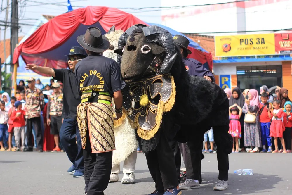 Ini Asal Usul Nama Garut: Pelajari Sejarah dan Kesenian Khasnya yang Menarik!