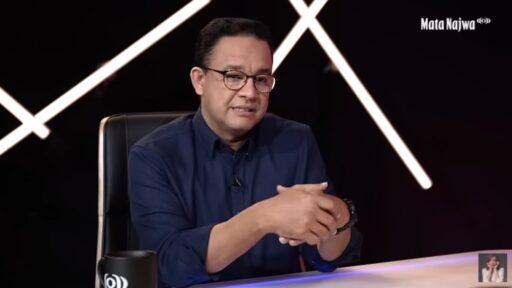 Keceplosan Sebut Mulyono Bukan Raja Jawa, Anies Baswedan Tuai Sorotan Ekspresi 'Kayak Sambil Mikir'