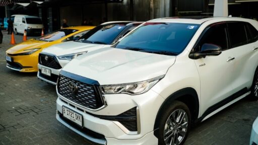 Kendaraan Hybrid Toyota Laku Keras di Jateng dan DIY, Simak Model Terlarisnya!