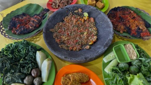 Mencicipi Keunikan Nyeruit: Sambal Seruit Buk Lin, Budaya Khas Lampung yang Menggugah Selera