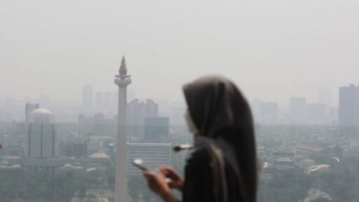 Pagi Ini, Jakarta Masuk 5 Besar Kualitas Udara Terburuk di Dunia: Apa Penyebabnya?