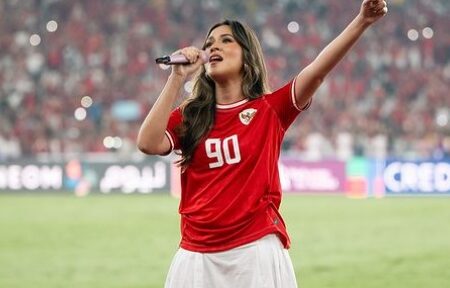 Raisa Nyanyi di GBK Usai Laga Indonesia vs Australia: Mengaku Bangga dan Haru