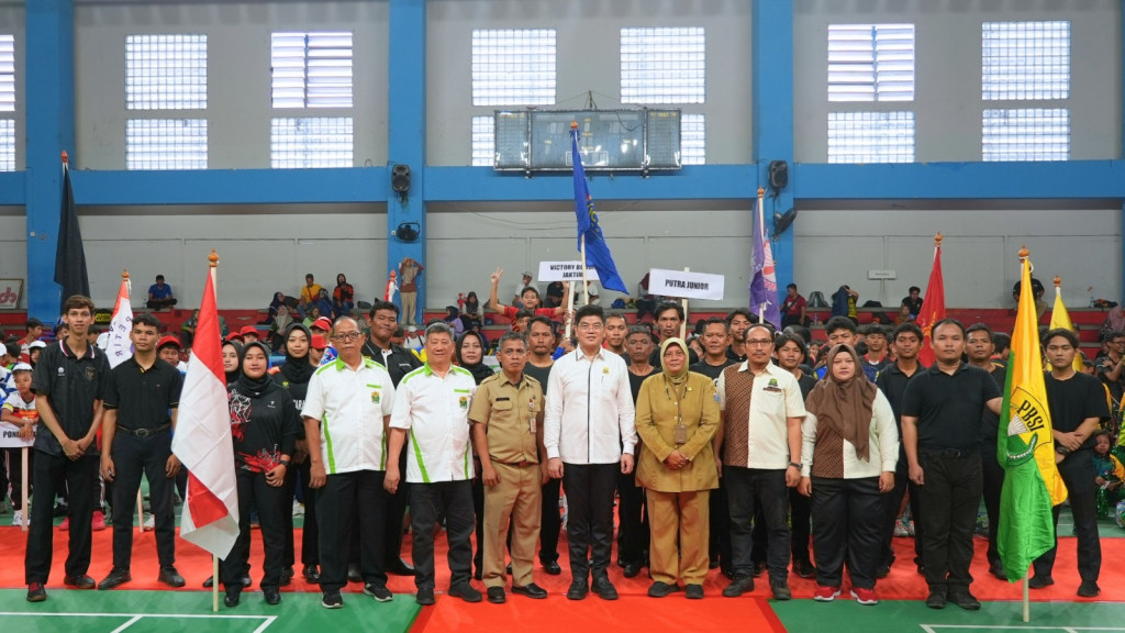 Ratusan Bibit Atlet Bulu Tangkis Berkompetisi di Kejuaraan Kota PBSI Jakarta Timur 2024