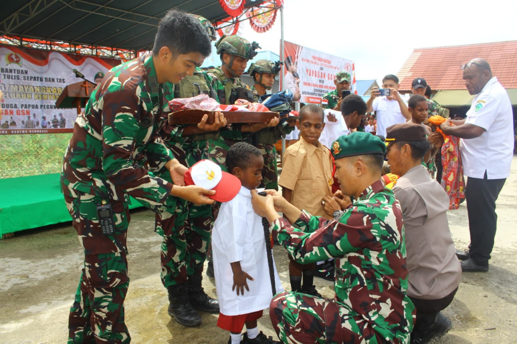 300 Paket Bantuan Tersebar ke Nduga, TNI: Pastikan Amanah Menhan Dapat Disampaikan