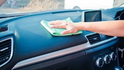 5 Cara Mudah Membersihkan Dashboard Mobil yang Kusam dan Mengembalikan Kilauannya