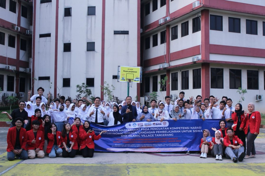 Dosen UMB Latih Siswa SMK Islamic Village dalam Pembuatan Konten Storynomics dan Public Speaking