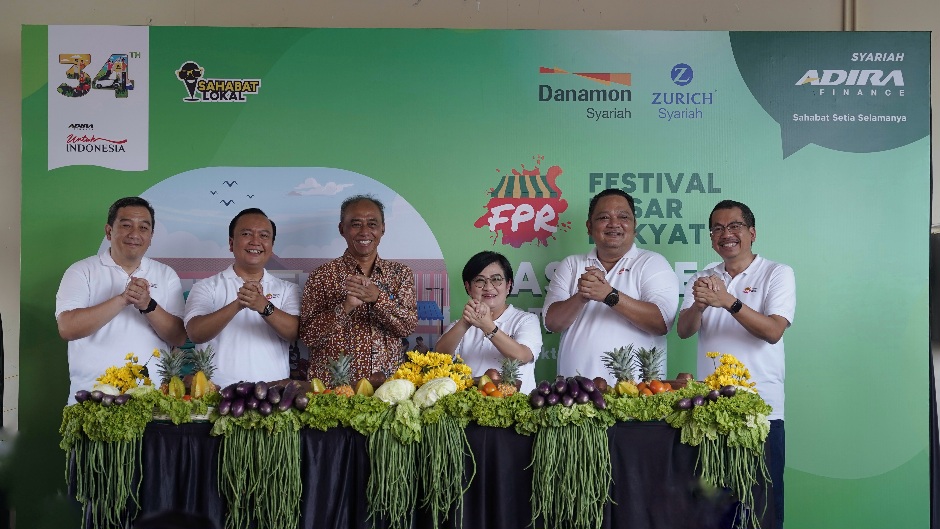 FPR 2024 Pasar Legi Solo Gelar Test Ride dan Promo Kendaraan Listrik untuk Masyarakat