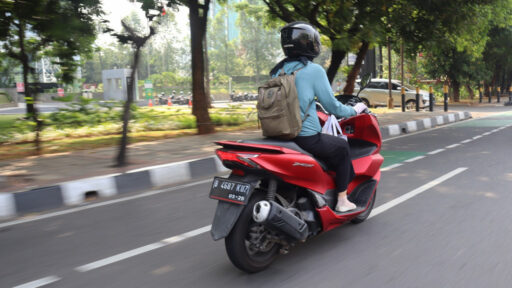 Instruktur Safety Riding Ungkap Pesan Penting untuk Pengendara Motor Wanita