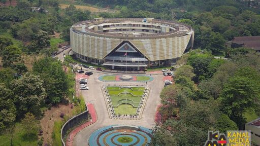 Unpad Diminta Diversifikasi Pendapatan, Jangan Hanya Andalkan Layanan Akademik